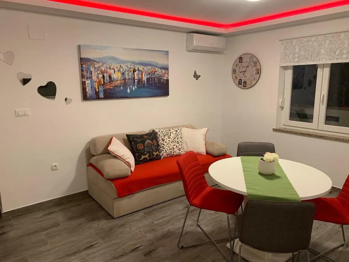 Apartment Futura Baska  0*, Baska (Krk)
